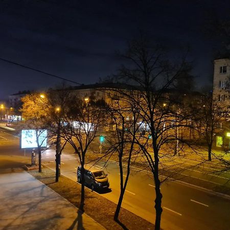 Zaporizhia 1-Room View Apartment Near Inturist On Sobornyi Avenue 143, By Grandhome المظهر الخارجي الصورة